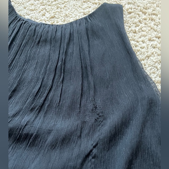 Black Alice + Olivia flowy blouse - Picture 2 of 3